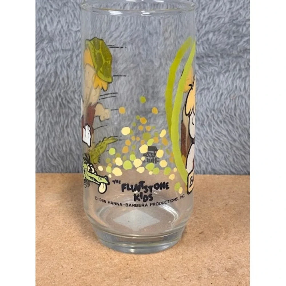 Vintage‎ 1986 Pizza Hut The Flintstone Kids Barney Glass Hanna-Barbera Promo